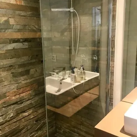 Apartment La Ruinette-comfortable 3-bed, In Centre *