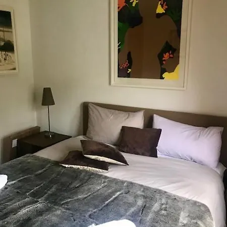 La Ruinette-comfortable 3-bed, In Centre Apartment Verbier